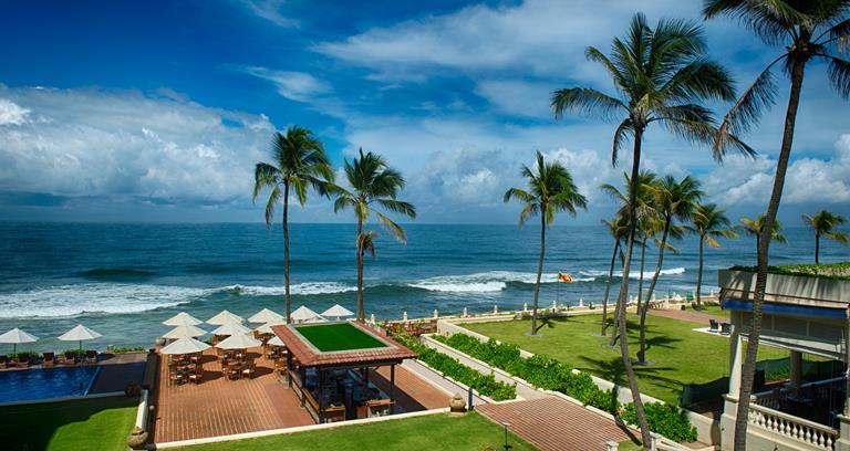 海沿いの老舗ホテルGalle Face Hotel(ゴールフェイス・ホテル)